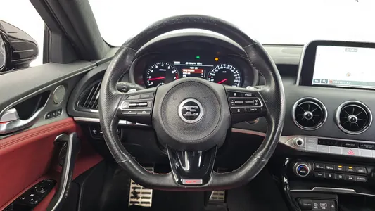 Kia Stinger 3.3 AWD 2018 17