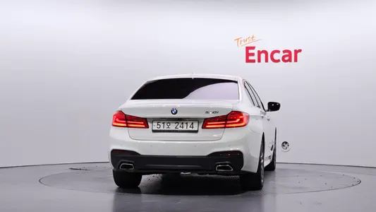 BMW 5 Series (G30) 530i M 2017 4