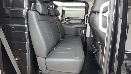 Hyundai Staria 5 2025 12