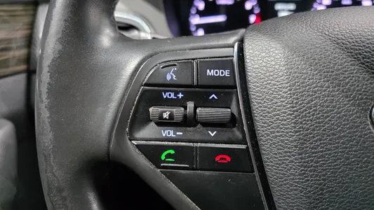 Hyundai LF 2.0 2016 28