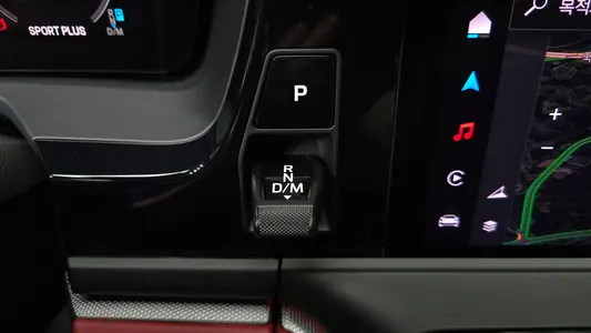 Porsche (976) 2.9 AWD 2025 9