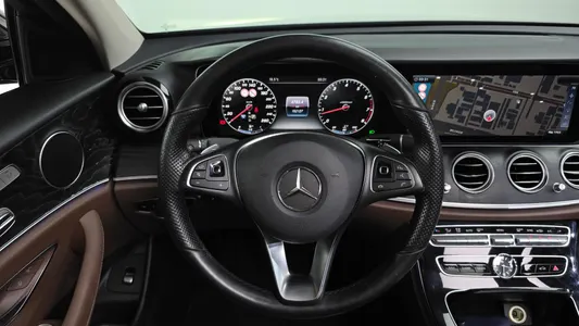 Mercedes-Benz E-Class W213 E300 2016 13