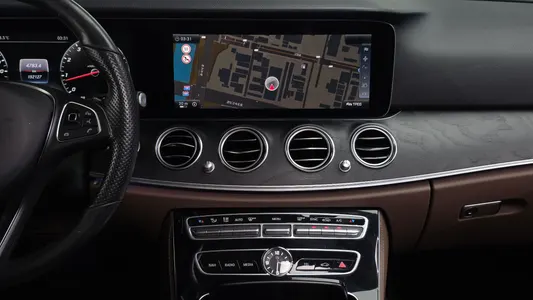 Mercedes-Benz E-Class W213 E300 2016 14