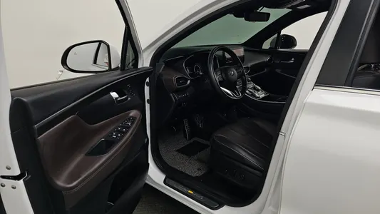 Hyundai 싼타페 HEV 1.6 2WD 2021 10