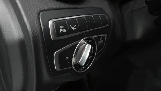Mercedes-Benz C-Class W205 C220 d 2017 28