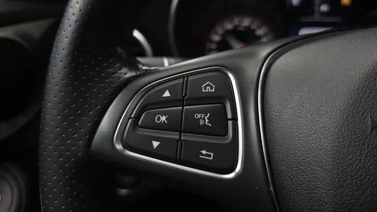 Mercedes-Benz C-Class W205 C220 d 2017 29