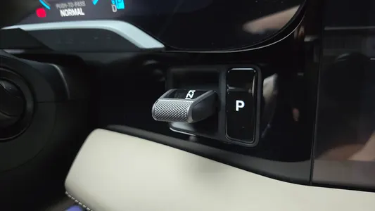 Porsche 타이칸 4S 2025 9