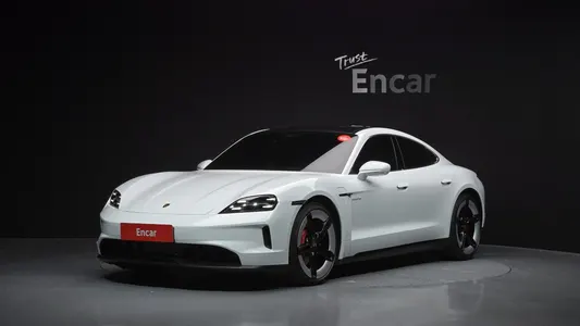 Porsche 4S 2025
