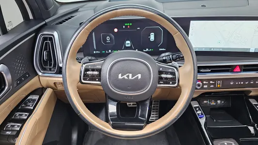 Kia 4 HEV 1.6 2WD 2024 13