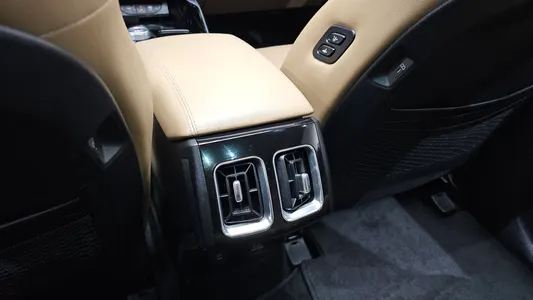 Kia 4 HEV 1.6 2WD 2024 34
