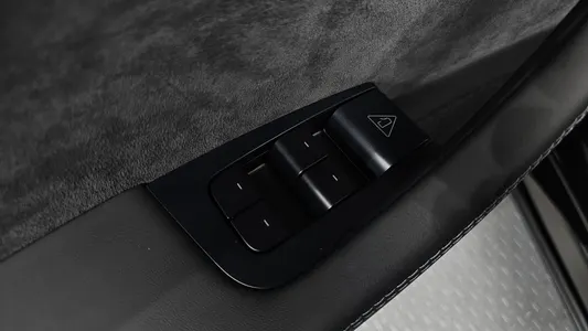Tesla Y L AWD 2026 29
