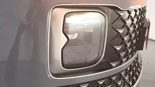 Hyundai (GN7) 2023 23