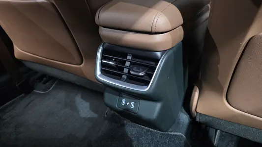 Hyundai (GN7) 2023 33
