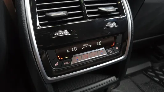 BMW X6 (G06) xDrive40i M 2023 18