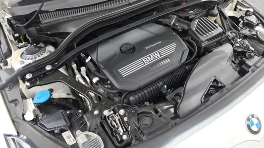 BMW 1 Series (F40) 120i M 2023 6