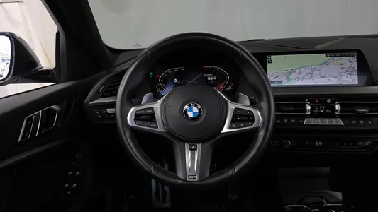 BMW 1 Series (F40) 120i M 2023 13