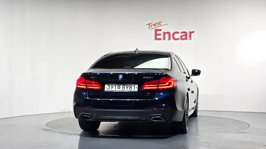 BMW 5 Series (G30) 530i M 2020 4