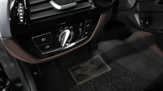 BMW 5 Series (G30) 530i M 2020 28