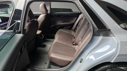 Hyundai (GN7) 2023 27