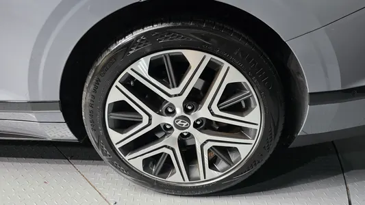 Hyundai (GN7) 2023 22