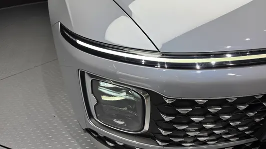 Hyundai (GN7) 2023 23