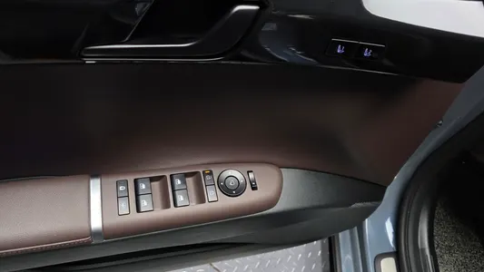 Hyundai (GN7) 2023 31