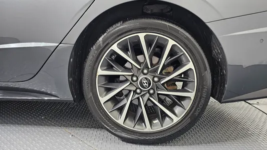 Hyundai (DN8) 1.6 2022 21