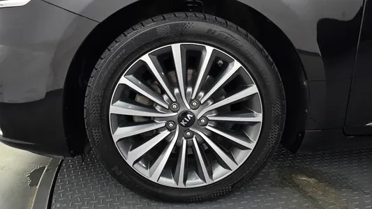 Kia K7 3.0 LPI () 2017 5