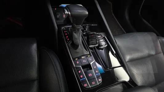 Kia K7 3.0 LPI () 2017 9