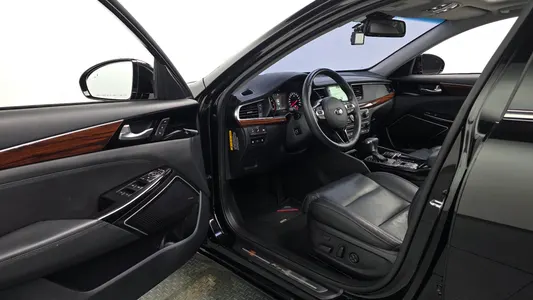 Kia K7 3.0 LPI () 2017 10