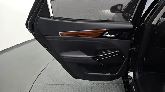 Kia K7 3.0 LPI () 2017 25