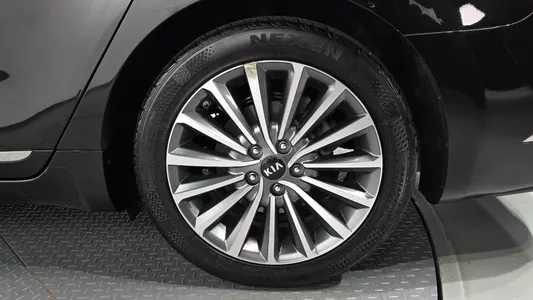 Kia K7 3.0 LPI () 2017 21