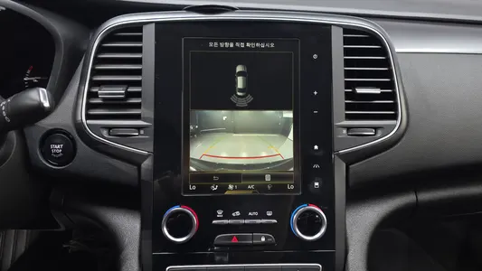 Renault Korea SM6 2.0 LPe SE () 2019 14