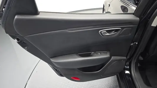 Renault Korea SM6 2.0 LPe SE () 2019 26