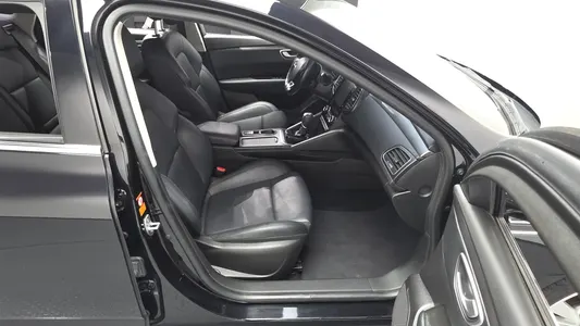 Renault Korea SM6 2.0 LPe SE () 2019 27