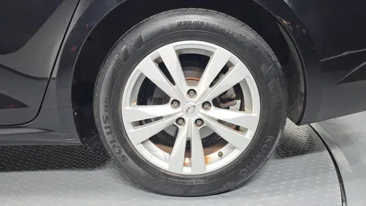 Renault Korea SM6 2.0 LPe SE () 2019 22