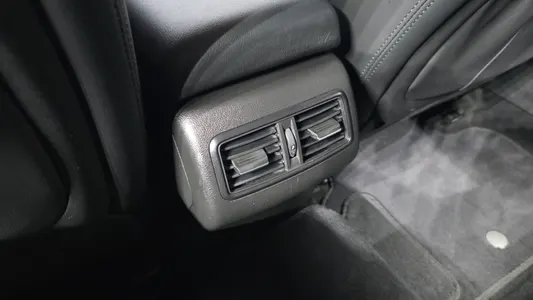 Renault Korea SM6 2.0 LPe SE () 2019 32
