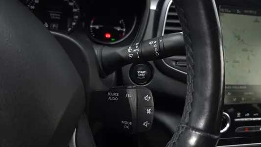 Renault Korea SM6 2.0 LPe SE () 2019 29
