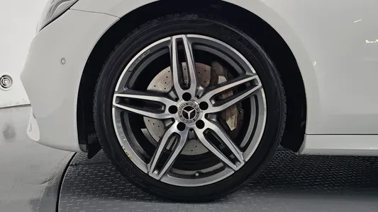 Mercedes-Benz E-Class W213 E300 AMG Line 2018 5