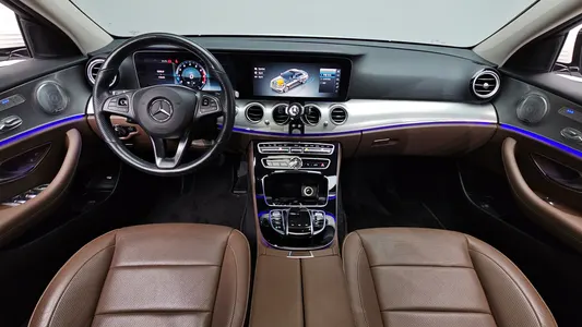 Mercedes-Benz E-Class W213 E300 AMG Line 2018 7