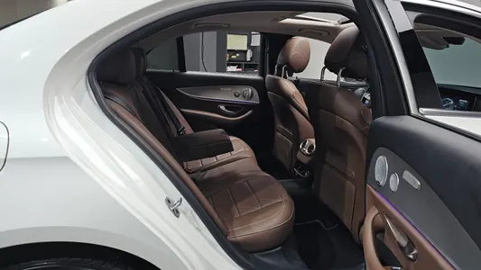 Mercedes-Benz E-Class W213 E300 AMG Line 2018 11