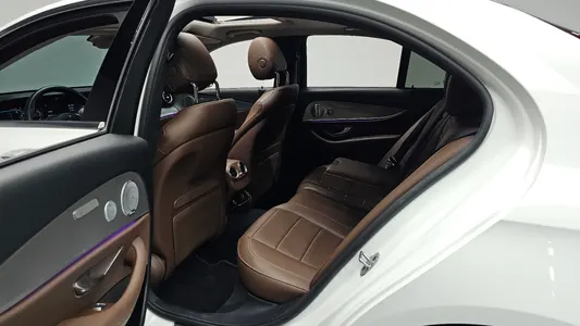 Mercedes-Benz E-Class W213 E300 AMG Line 2018 12