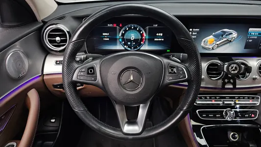 Mercedes-Benz E-Class W213 E300 AMG Line 2018 13