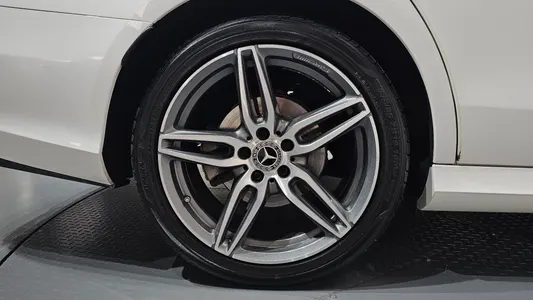 Mercedes-Benz E-Class W213 E300 AMG Line 2018 22