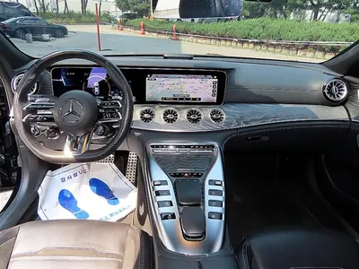 Mercedes-Benz AMG GT 4 43 4MATIC+ 2023 7