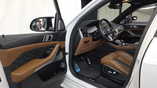 BMW X5M (G05) 4.4 2021 10