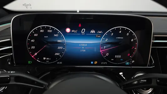 Mercedes-Benz E-Class W214 E300 4MATIC AMG Line 2026 8