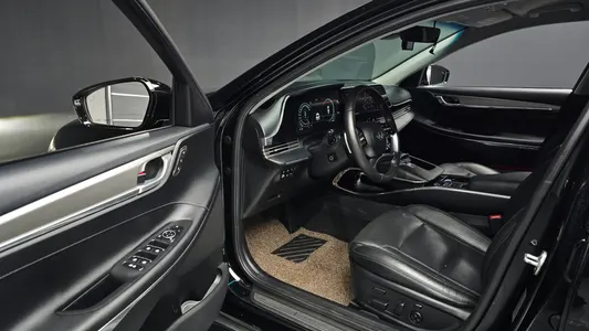 Hyundai IG 2022 10