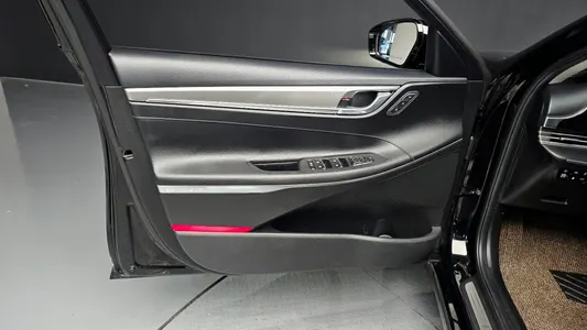 Hyundai IG 2022 25