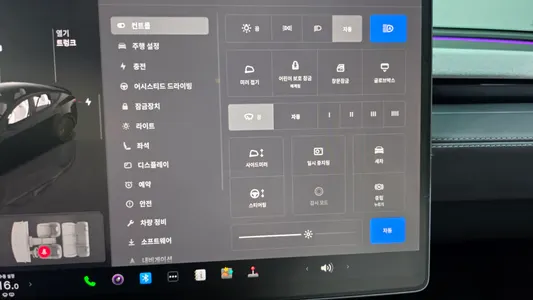 Tesla Y AWD 2025 30